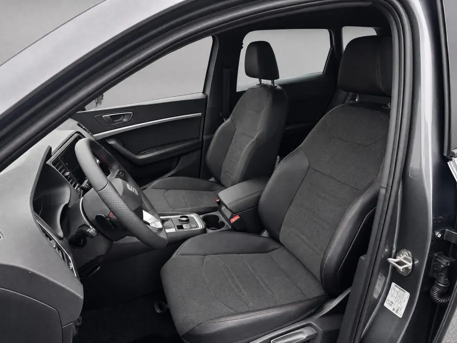 SEAT Ateca FR Business Intense 1.5 TSI 110 kW / 150 PK SUV 7 versn. DSG |  Safe and driving package XL | 5000,- Euro herwaardering!!