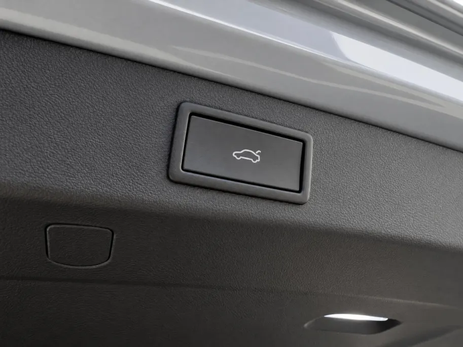 Škoda Kodiaq 1.5 TSI 204pk DSG PHEV Sportline Business · Panoramadak · Camera · Wegklapbare Trekhaak · Keyless · Elek. Voorstoel · 19'' Inch · Garantie t/m 29-06-2030 of 100.000km
