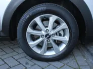 Kia Stonic 1.0 T-GDi MHEV DynamicLine | Navi | Clima | Cruise | Camera | 15' LM | Parkeersensor achter |