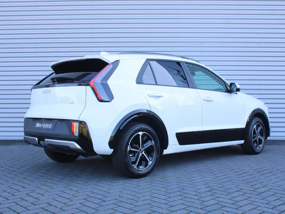 Kia Niro 1.6 GDi Hybrid DynamicLine | Automaat | Nieuwe model! | Direct leverbaar | Tot € 3.000 inruilvoordeel bij aanschaf |