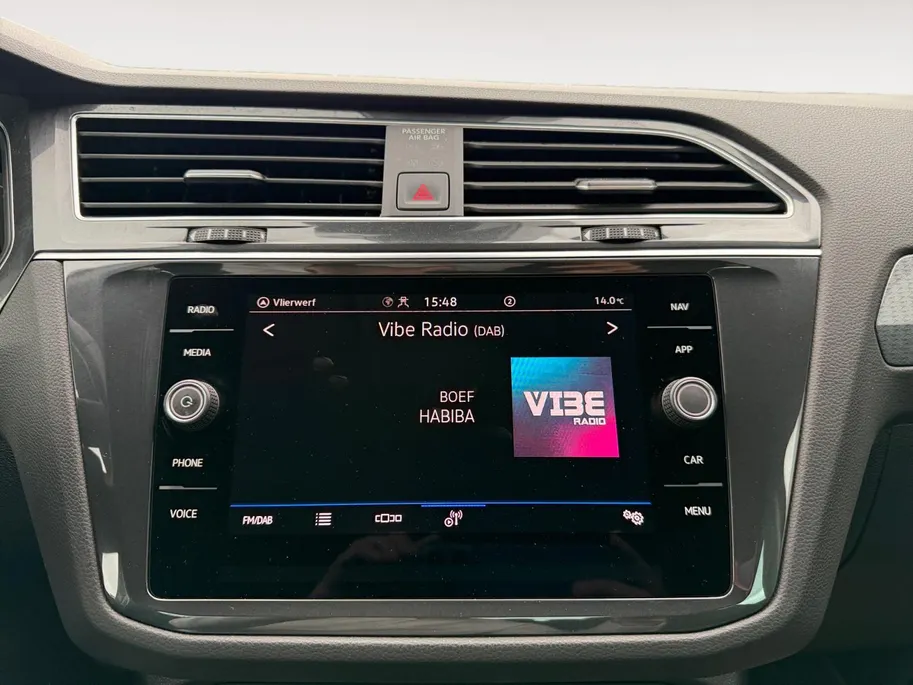 Volkswagen Tiguan 1.4 TSI HYBRIDE, | Metallic | LM velgen | NU Rijklaarprijs! Incl.12 Maanden, APK, Onderhoudsbeurt etc! Premiumpakket gratis!