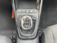 Kia Stonic 1.0 T-GDi MHEV DynamicPlusLine | TREKHAAK | CAMERA | PARKEERSENSOREN | CLIMATE | LAGE KILOMETERS |