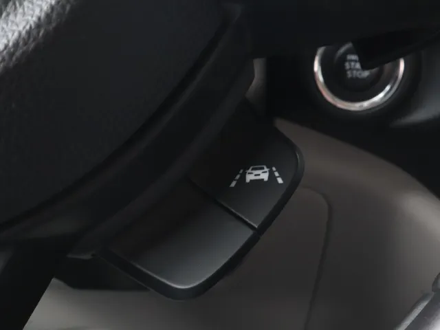 Suzuki Swift 1.2 Style Hybrid Automaat Keyless | Adaptive Cruise | AllSeasons