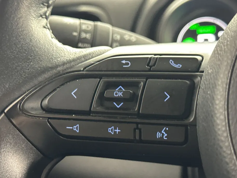 Toyota Yaris Cross 1.5 Hybrid Dynamic | Navigatie | 17'' L.M. Velgen | Adaptieve Cruise Control