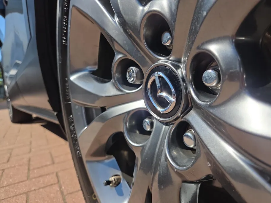Mazda CX-30 2.0 e-SkyActiv-X M Hybrid Luxury | Automaat| Dealeronderhouden | Stoelverwarming | Bose |  Zeer nette auto | Lederen interieur | BLIS | Adaptive cruise control | Camera | carplay |