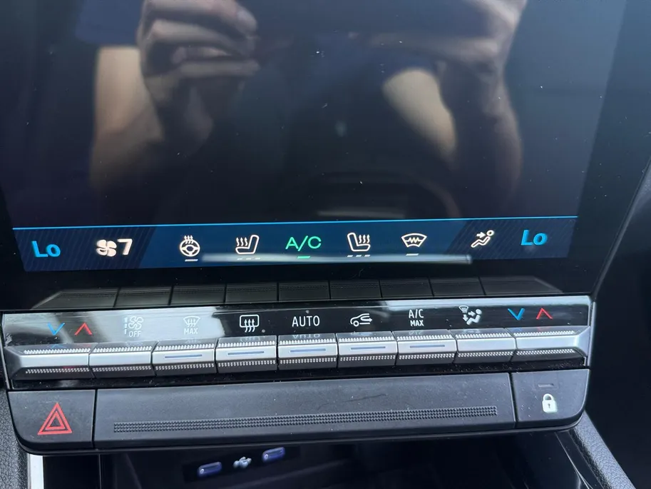 Renault Espace E-Tech full hybrid 200 esprit Alpine 7p. *Automaat*Navi+360Camera*Panorama*Stuur/Stoel Verw.*Adaptive Cruise*Head Up Disp.*FULL OPTION!