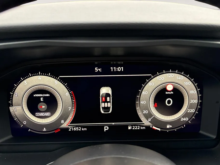 Nissan QASHQAI 1.3 MHEV Xtronic N-Connecta Apple Carplay/Android Auto , airco (automatisch) , cruise control adaptief met Stop&Go en stuurhulp , elektrisch bedienbare achterklep met sensorsturing , navigatiesysteem , panoramadak , voorstoelen verwarmd en stuur , rondomz