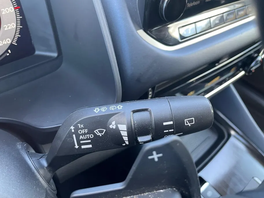Nissan QASHQAI 1.3 MHEV Xtronic N-Connecta *Automaat*Navi+360Camera*Climate Control*Elekt. Achterklep*All Season Banden*LM.Velgen*Zeer nette auto!