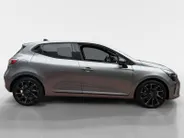 Renault Clio 1.6 E-Tech Full Hybrid 145 esprit Alpine | Automaat | Camera | Cruise & Climate Control | 9,3'' Inch Scherm | Full Led | Apple Carplay/Android Auto | Parkeersensoren | Sport Stoelen |