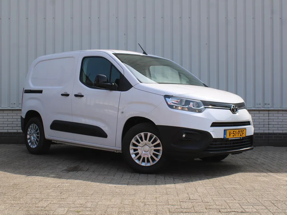 Toyota ProAce CITY 1.2 Turbo L1 Comfort | Clima | Cruise | 3-zits | Benzine! Mag alle milieu zones in! |