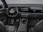 Audi Q3 e-hybrid S edition 272 PK · Tech plus · Glazen panoramadak · Comfortpakket plus