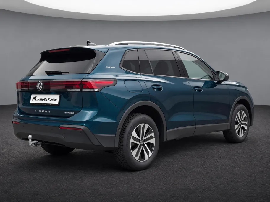 Volkswagen Tiguan 1.5 eHybrid 204pk DSG Life · 360 Camera · Wegklapbare Trekhaak · Dodehoek Detectie · Stoel-& Stuurverwarming · 17'' Inch · Garantie t/m 14-12-2030 of 100.000km