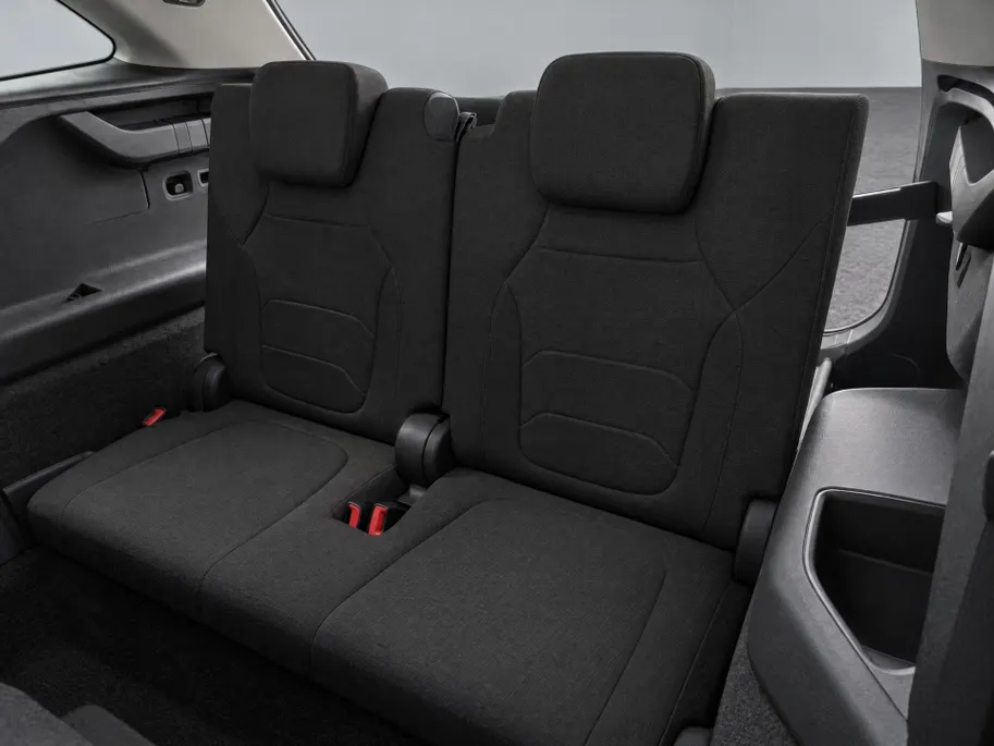 Škoda Kodiaq 1.5 TSI 150pk DSG MHEV Business Edition 7p. · 7 Persoons · Camera · Panoramadak · Wegklapbare Trekhaak · 19'' Inch · Garantie t/m 29-06-2030 of 100.000km