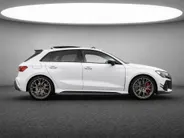 Audi RS3 Sportback 2.5 TFSI quattro 400 PK competition limited 593/750 · Audi Exclusive Gletsjerwit Mat Effect · Head-Up display · Sonos Premium 3D · Panorama dak · RS sportuitlaat