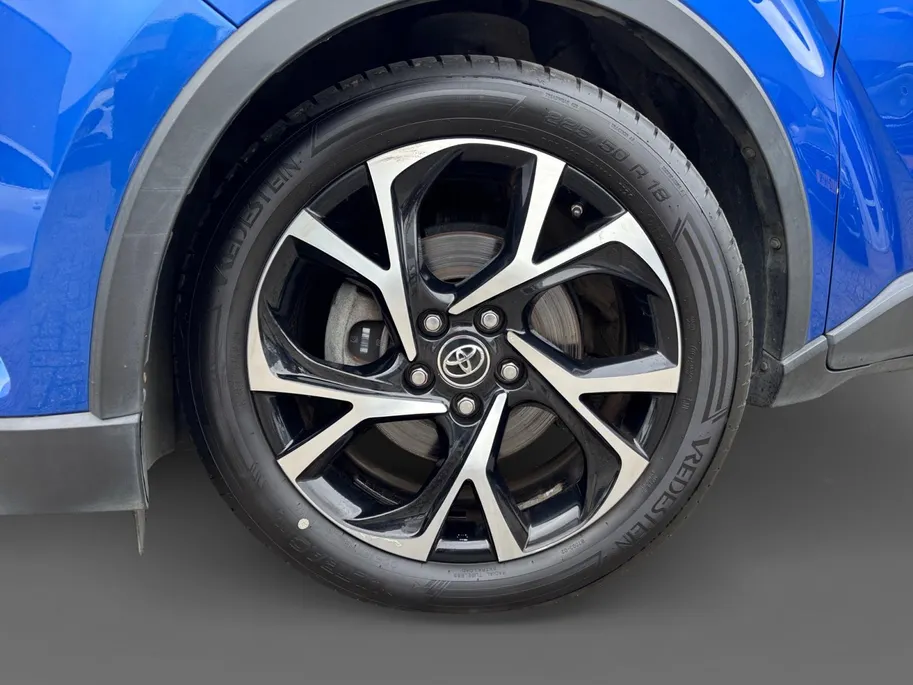 Toyota C-HR 1.8 Hybrid Executive Ultimate | 1e Eigenaar | Trekhaak | Achteruitrijcamera | Stoelverwarming | Dodehoek detectie | Adapt. Cruise Control | 12 maanden garantie! |