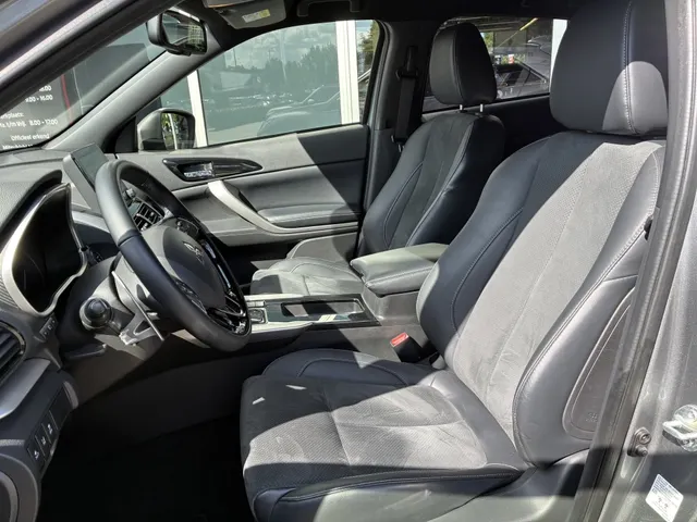 Mitsubishi Eclipse Cross 2.4i PHEV Intense+ | Trekhaak | Navigatie