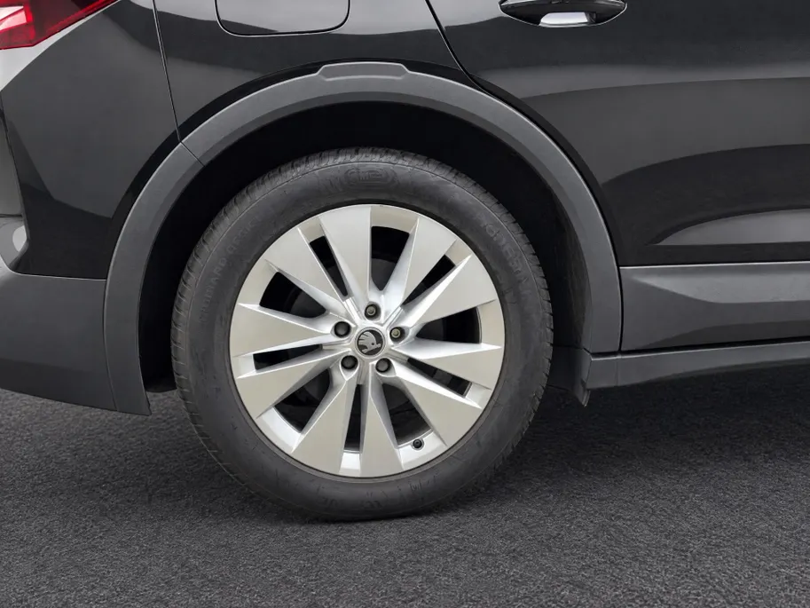 Škoda Elroq 60 204pk Selection · SOH 98,3% · Camera · Apple/Android Car Play · P-Sensoren · Cruise Control · Dodehoek Detectie · 19'' Inch · Apple/Android Car Play ·