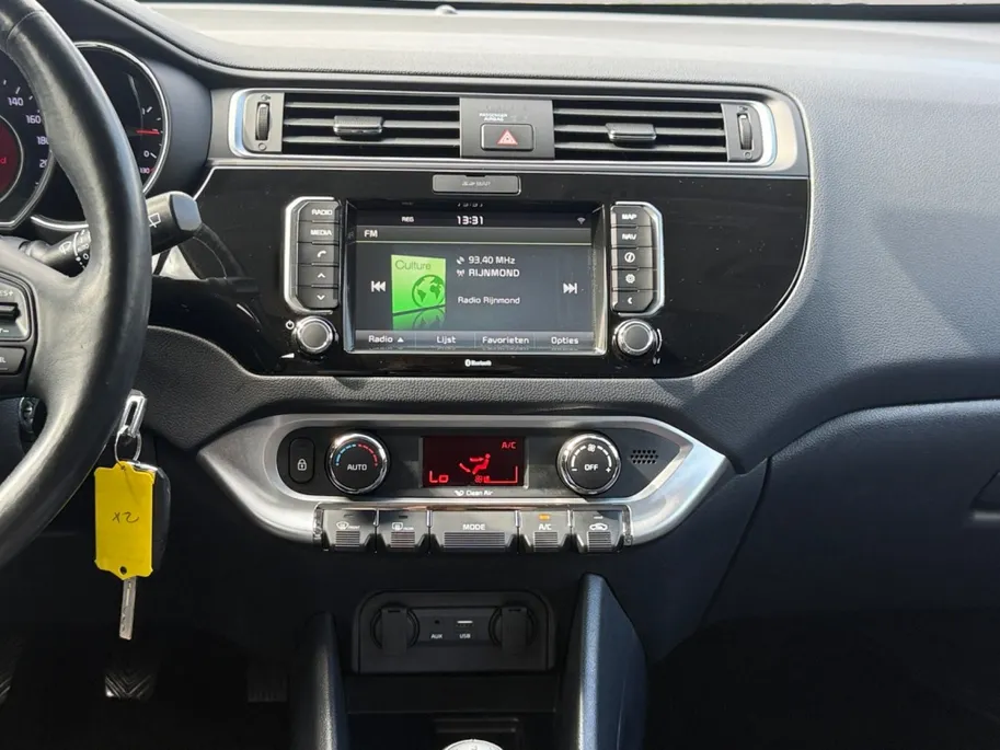 Kia Rio 1.2 CVVT ExecutiveLine | Camera |