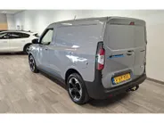 Ford E-Transit Courier Limited 136 PK 44 kWh accu