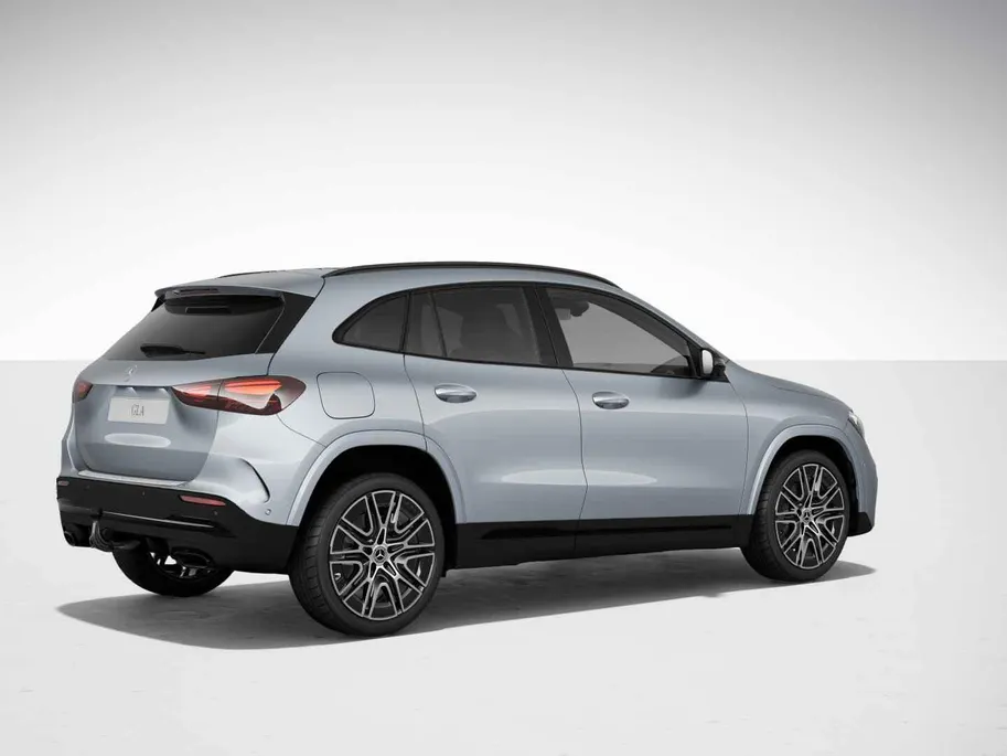 Mercedes-Benz GLA 250 e 140 Years Edition