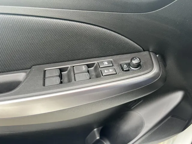 Suzuki Swift 1.2 Style Smart Hybrid | Apple Carplay & Android Auto | Climate Control | Lage Kilometerstand | 16' LM Velgen