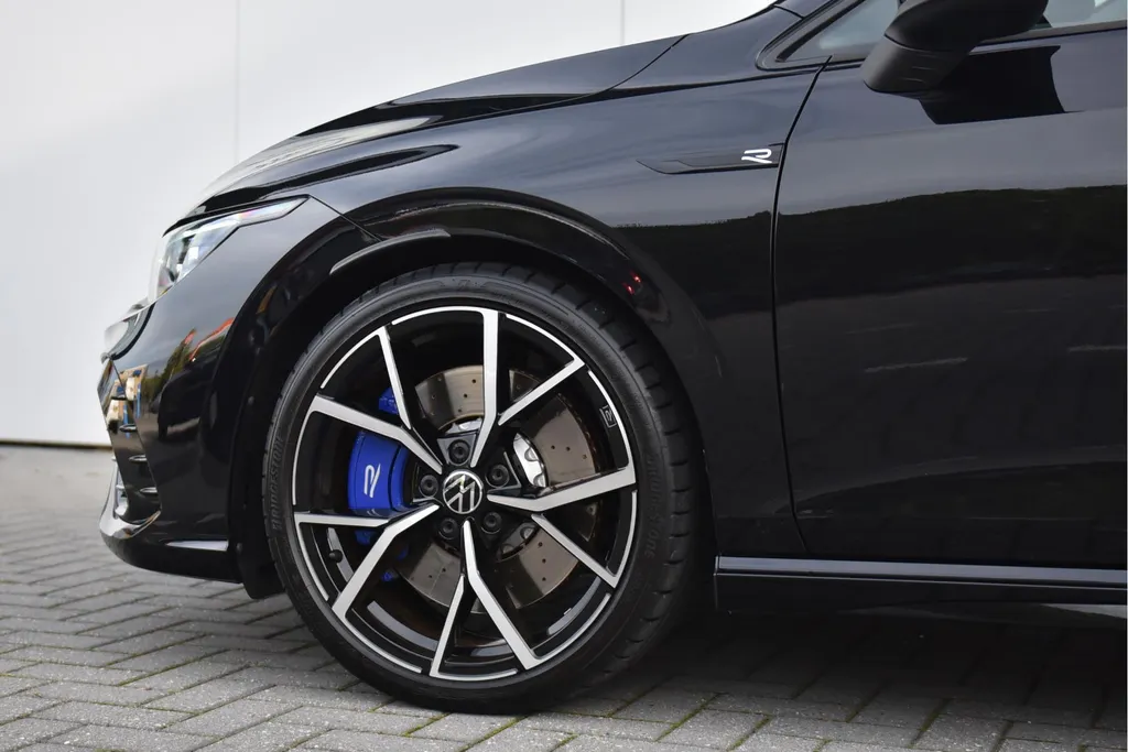 Volkswagen Golf 2.0 TSI R 4MOTION