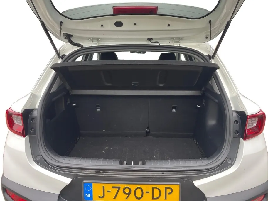 Kia Stonic 1.0 T-GDi Sports Edition | LM-Velgen | Navigatie | Parkeer camera | Cruise control | Luxe interieur