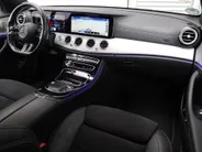 Mercedes-Benz E-Klasse Estate 300 e Business Solution AMG l Keyless l Achteruitrijcamera l Stoelverwarming l Ambiente lichtpakket