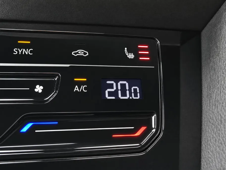 Volkswagen Arteon Shooting Brake 1.4 TSI PHEV 218PK R-Line Business DSG · Panoramadak · Trekhaak · Camera · Stoel, Stuur & achterbank verwarmd · Apple/Android Car Play · Garantie t/m 11-08-2027 of 100.000km