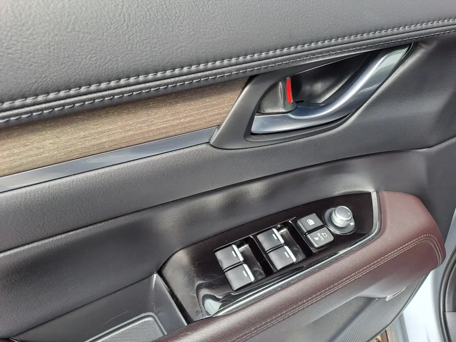 Mazda CX-5 2.5 SkyActiv-G 194 Signature AUTOMAAT | 360 Camera | Stoelverkoeling | Stoelverwarming | Adaptieve Cruise | Schuifdak | Elektr. Achterklep | Apple Carplay/Android Auto | Navigatie | Wegklapbare TREKHAAK