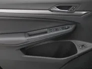 Volkswagen Golf 1.5 eHybrid 272pk DSG GTE · Panoramadak · Camera · Inklap. Trekhaak · Leder Vienna · Stuur- & Stoelverwarming · Elek. Stoel + Geheugen · Garantie t/m 18-06-2030 of 100.000km