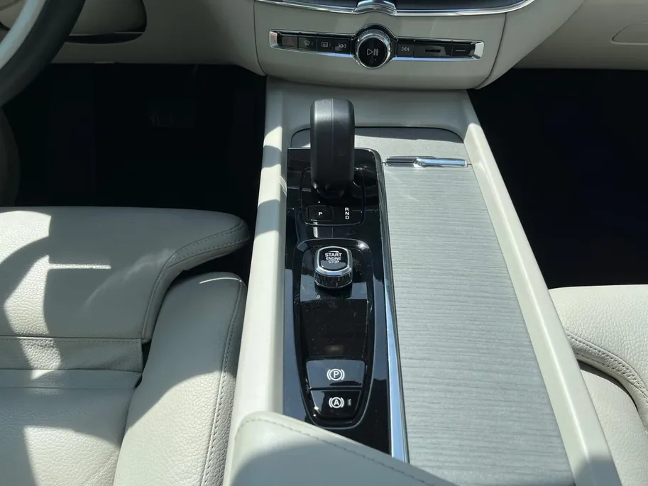 Volvo XC60 2.0 T8 Plug-in hybrid AWD Ultra Black Edition