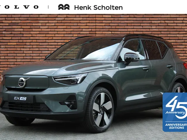Volvo EX40