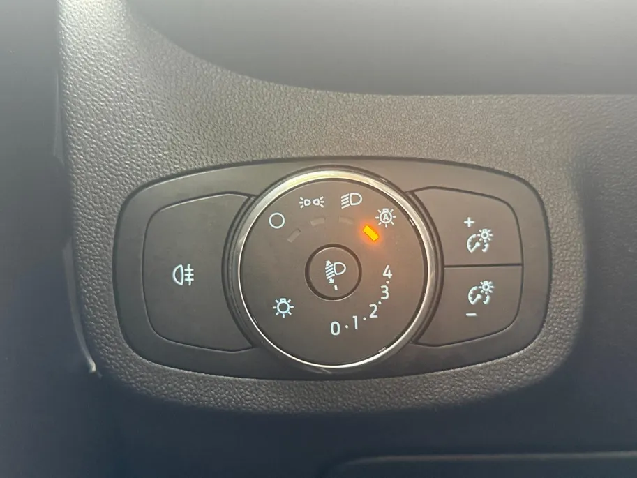 Ford Fiesta 1.0 EcoBoost Hybrid Titanium | Airco | Achteruitrij Camera | Navigatie | 12 maanden garantie! |