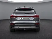 Audi Q6 e-tron S edition performance 100 kWh 306pk · SOH 98,1% · Panoramadak · Warmtepomp · 360 Camera · Wegklapbare Trekhaak · Bang & Olufsen · Kuipstoel · 21'' Inch · Garantie t/m 21-01-2031 of 100.000km