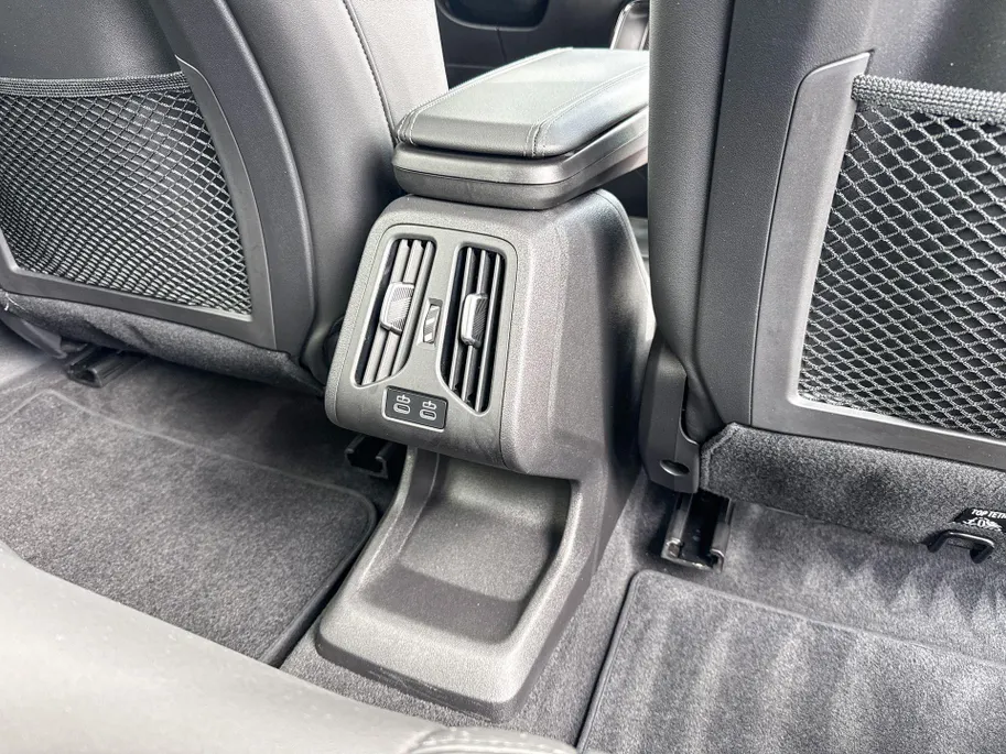 BMW iX1 xDrive30