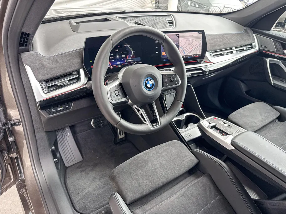 BMW iX1 eDrive20 67 kWh M Sport Edition