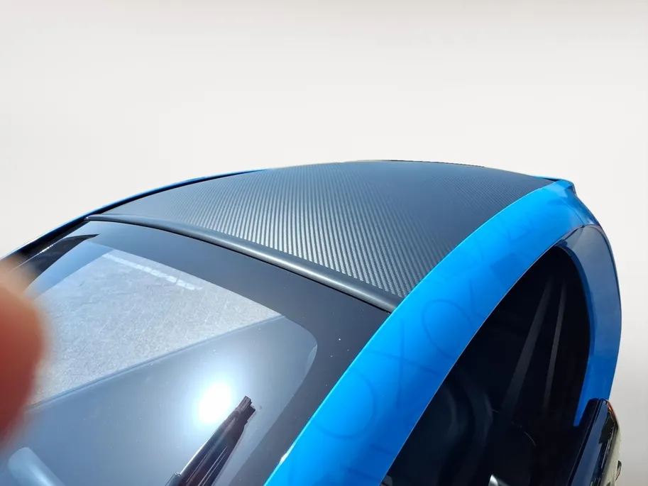 Renault Twizy Intens 80 duo uitvoering voor 2 personen | slechts 2048 KM | koopaccu |  LM velgen | blauwe wrap auto is zwart metallic Twizy Intens 80 duo uitvoering voor 2 personen | slechts 2048 KM | koopaccu |  LM velgen | blauwe wrap auto is zwart metallic