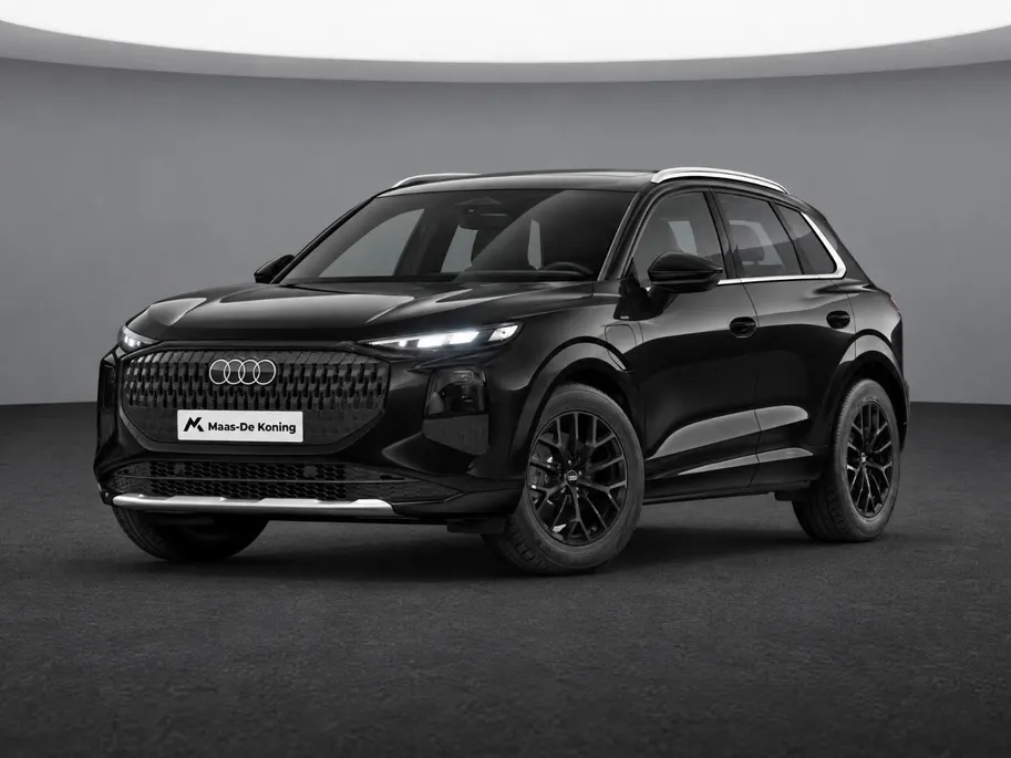 Audi Q3 e-hybrid Advanced edition 272 PK · Trekhaak elek. wegklapbaar · Stuurwiel verwarmd · Lichtmetalen 18'' inch velgen