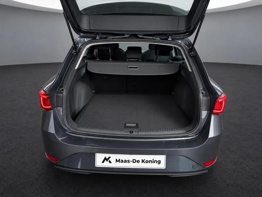 SEAT Leon Sportstourer Style Business Intense 1.5 eTSI 115 PK Station | Matrix Verlichting | Metallic Lak | 3500,- Herwaardering!!