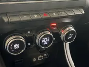 Renault Captur 145PK E-Tech Full Hybrid Techno Automaat | 1e eigenaar | 360 Camera | Adaptive Cruise Control | Apple CarPlay/Android Auto | Licht & Regen Sensor | Full LED | Lichtmetalen Velgen |