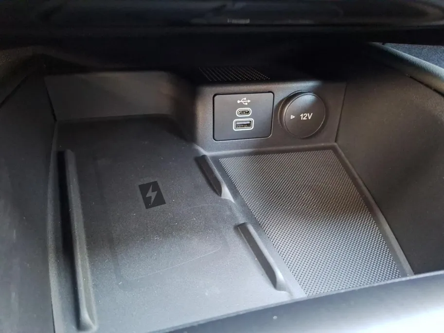 Ford Kuga 2.5 PHEV ST-Line | Winterpack | El. Trekhaak | Climate Control | 18' Lichtmetaal | Camera | Draadloze Apple Carplay&Android Auto | Led verlichting | Nieuw te bestellen |