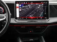Volkswagen Passat Variant 1.5 eTSI 150pk DSG Elegance Business · Camera · Wegklapbare Trekhaak · Apple/Android Car Play · Dodehoeksensoren · P-Sensoren · 17'' Inch · Garantie t/m 18-06-2028 of 100.000