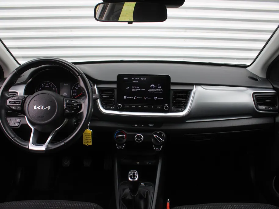 Kia Stonic 1.0 T-GDi MHEV DynamicLine | Camera | LED | Apple Carplay/Android Auto | Airco | Cruise | 15" LM |