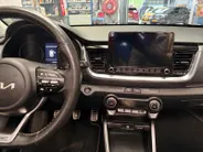 Kia Stonic 1.0 T-GDi MHEV GT-PlusLine Meest luxe uitvoering | 1e Eigenaar | Panorama dak | Dealer onderhouden | Cruise Control Adaptief | Carplay | Metallic lak | Fabrieksgarantie t/m 10-5-2030 + 3x 1 jaar* | NAP
