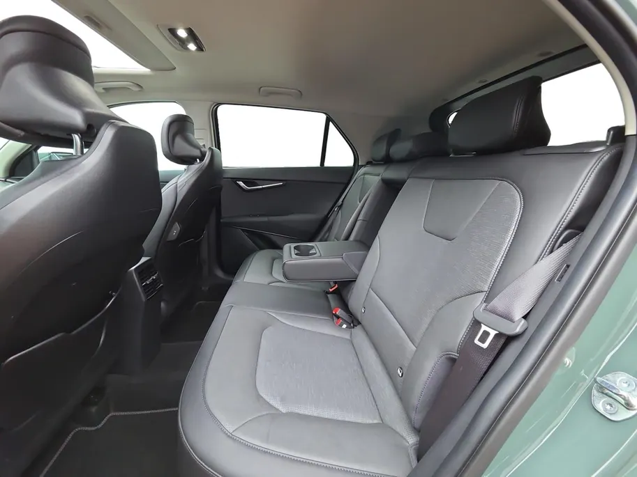 Kia Niro 1.6 GDi Hybrid ExecutiveLine Meest luxe uitvoering | Dealer onderhouden | Schuif-/kanteldak | Cruise Control Adaptief | Dodehoek Detectie | Head up Display | Stoelverwarming en Ventilatie | Harman/Kardon | Android & Carplay | NAP