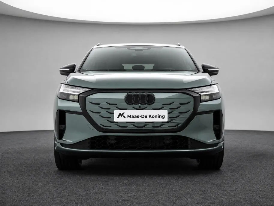 Audi Q4 Q4 S edition performance 82 kWh 286 PK · Trekhaak elek. wegklapbaar · Optiekpakket zwart · Glazen panoramadak