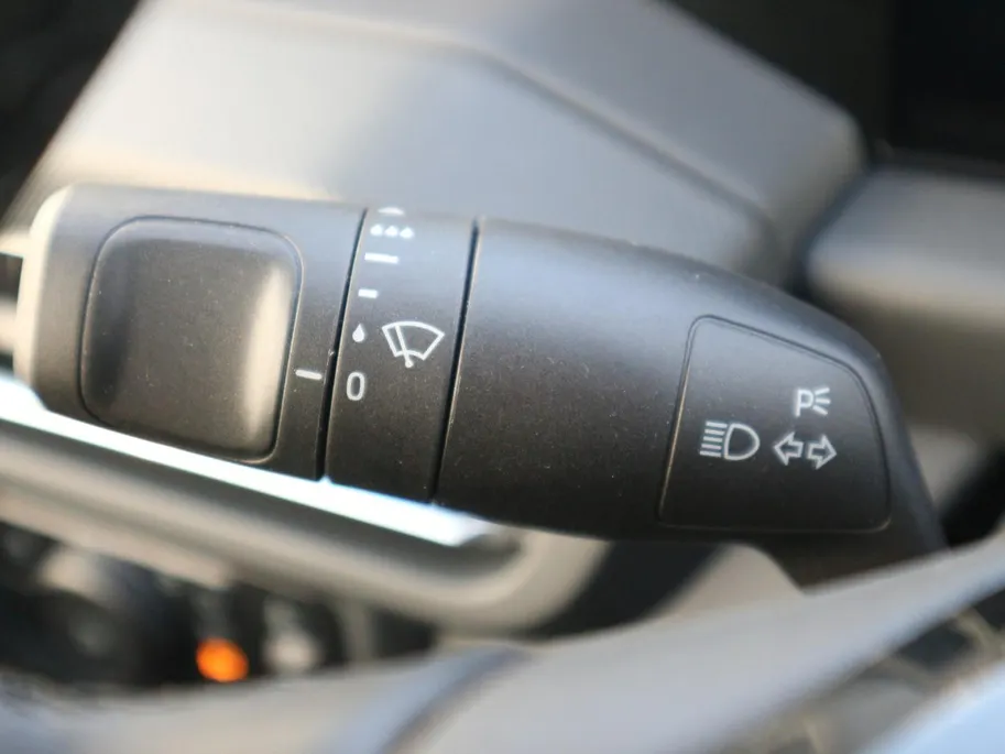 Ford Transit Custom 320 2.5 PHEV L2H1 Limited | TREKHAAK | ADAP CRUISE | BLIS | NAVI |
