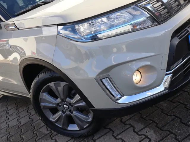 Suzuki Vitara 1.4 BoosterJet Select Hybrid AdaptiveCruise | Carplay | All seasons