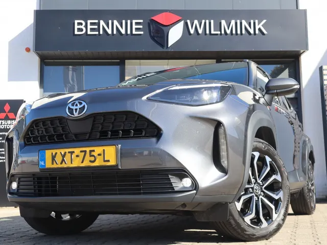 Toyota Yaris Cross 1.5 Hybrid 115 Dynamic Parkeersensoren | Stuur en stoelverwarming